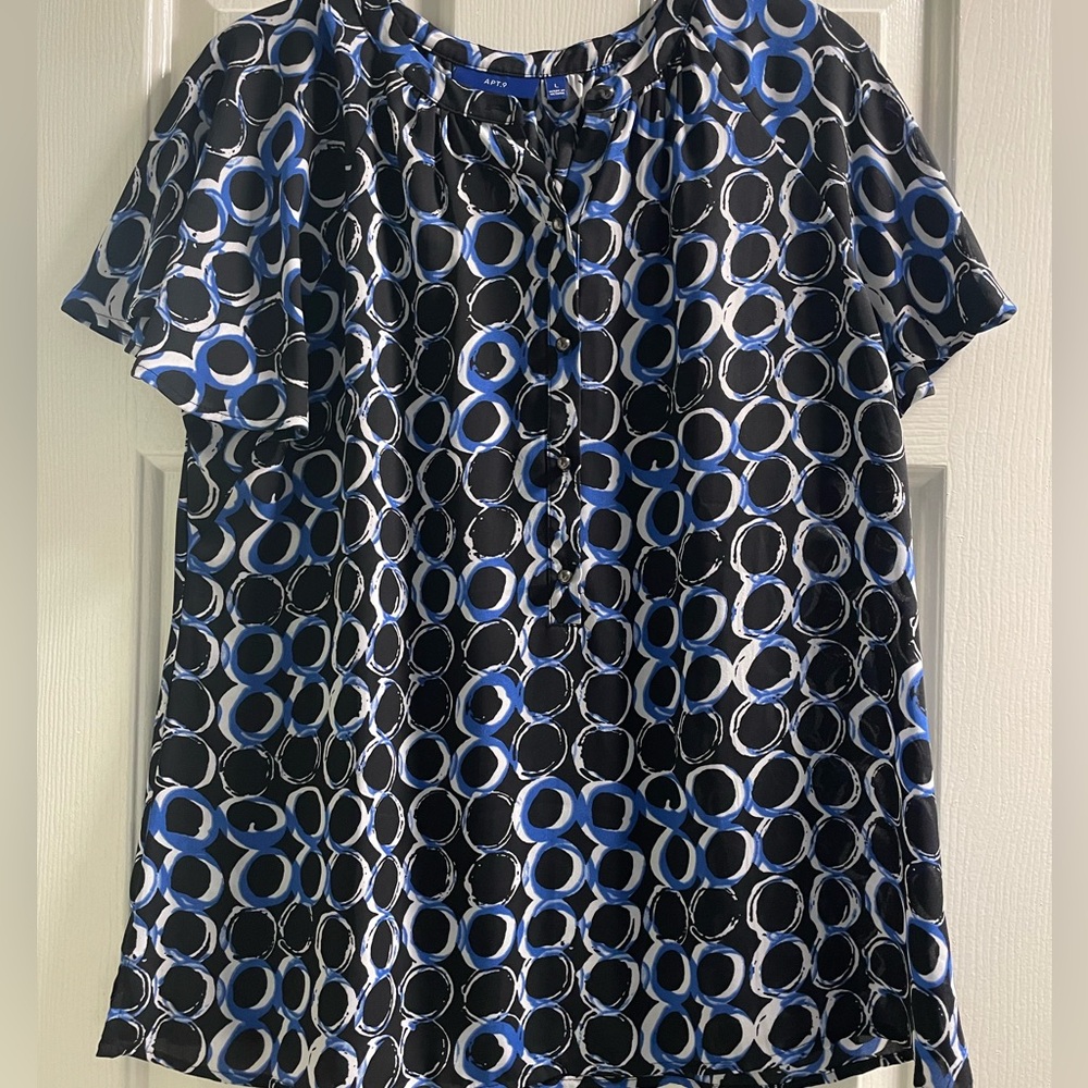Apt. 9 top
